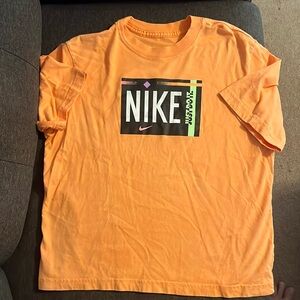 Nike short sleeve t-shirt, size XS, orange, like new condition